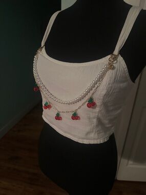 aerie White Cropped Tank with Pearl & Cherry Chain Detail